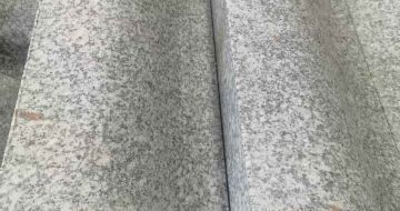 晋中芙蓉白S型拉丝面路沿石
