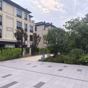 晋中 芝麻白与芝麻白搭配铺装，尺寸1200*600