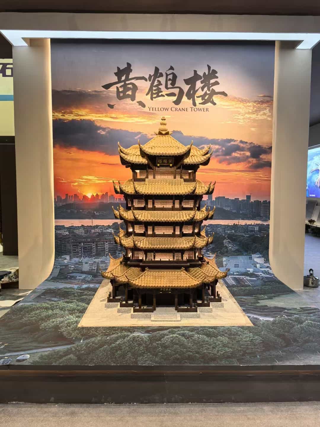 晋中仿古石文创作品-黄鹤楼