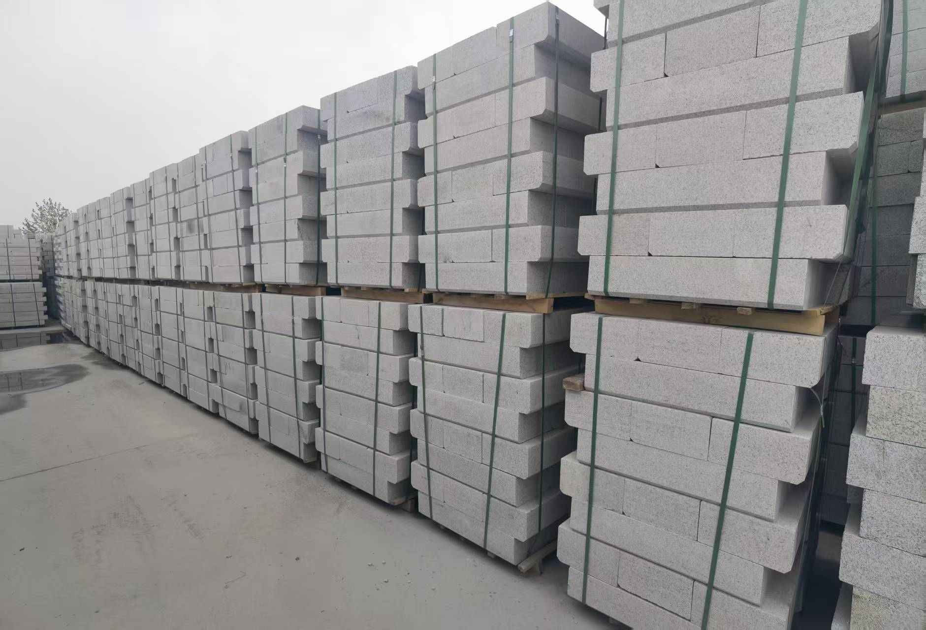 晋中 芝麻白路沿石