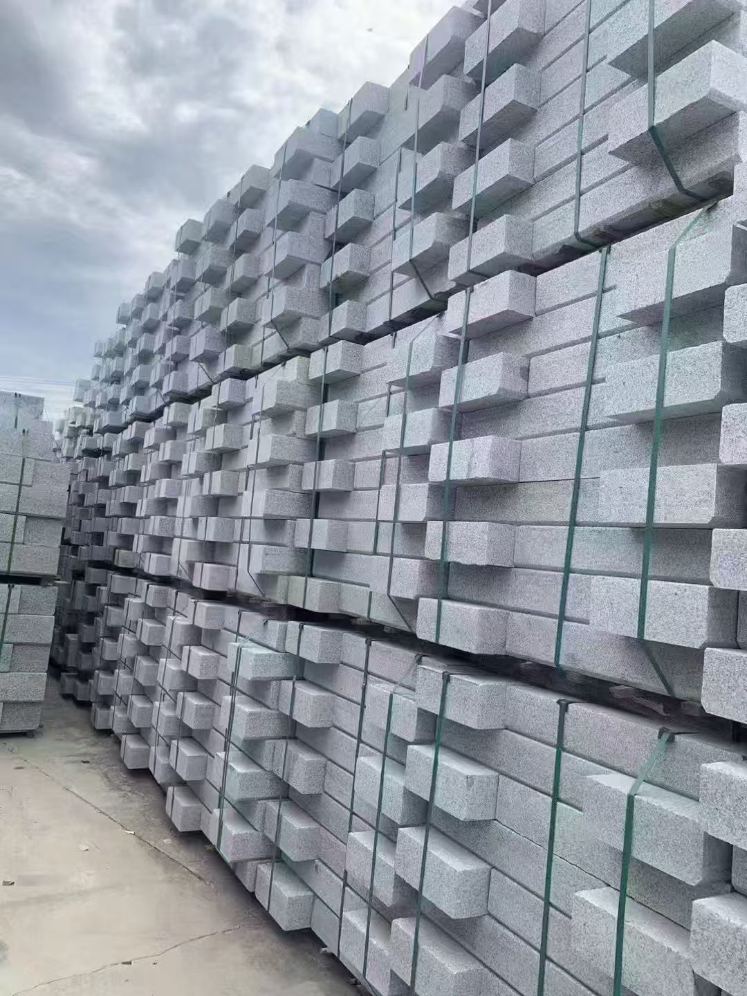 晋中 芝麻灰侧石