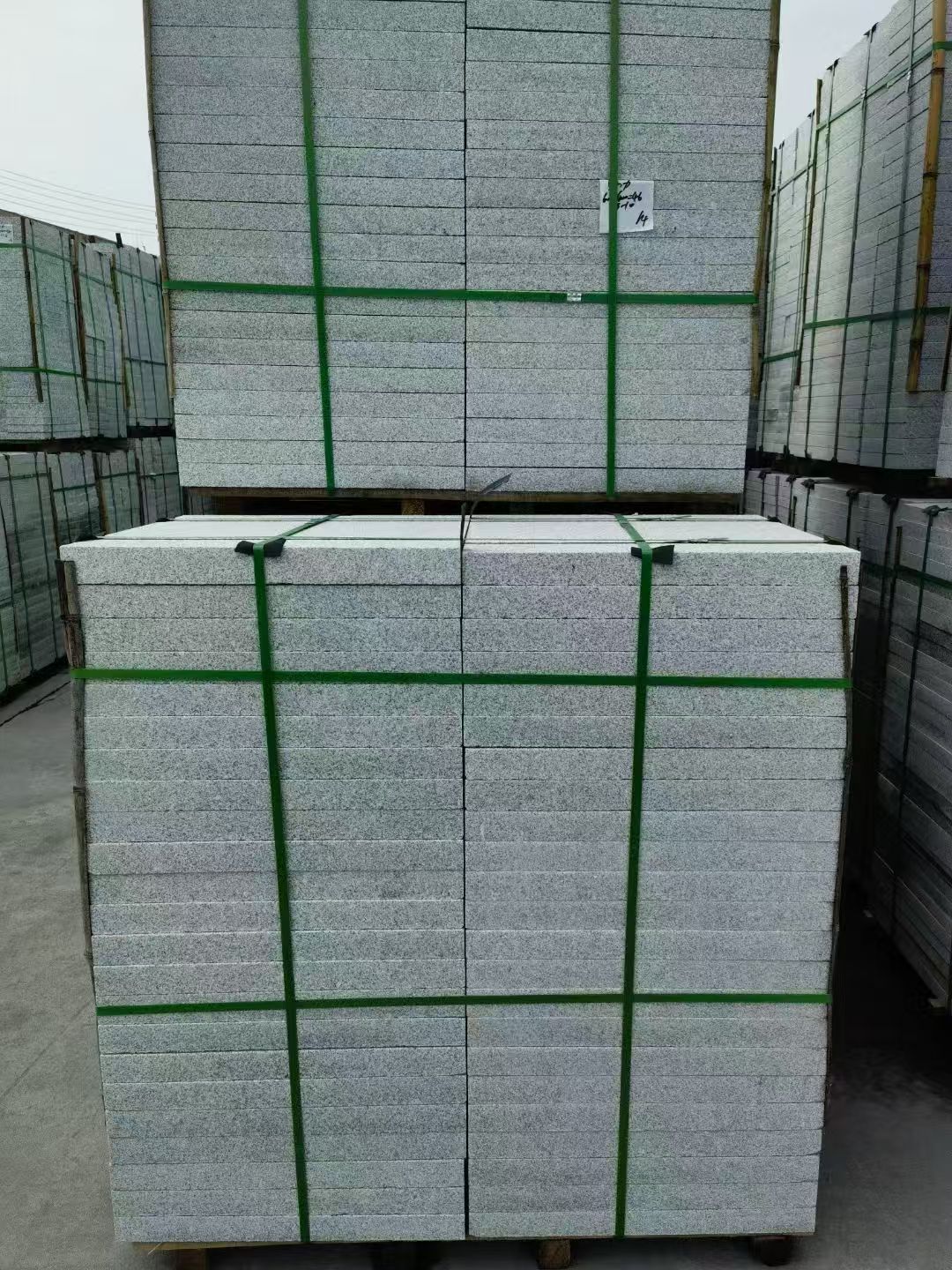 晋中 火烧面地铺石，街道广场园林市政工程板，1.8~5.0厚均有现货