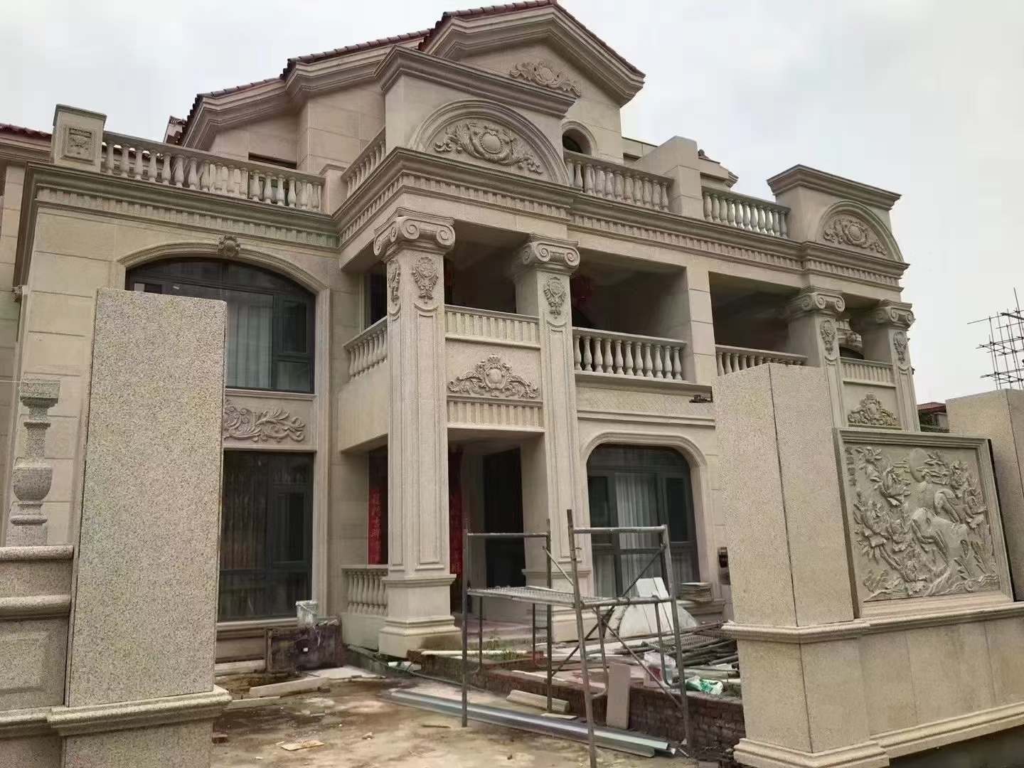 晋中黄金麻别墅外墙安装效果